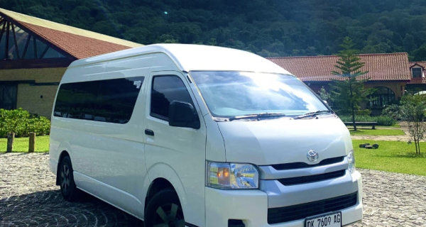 rental hiace commuter bali