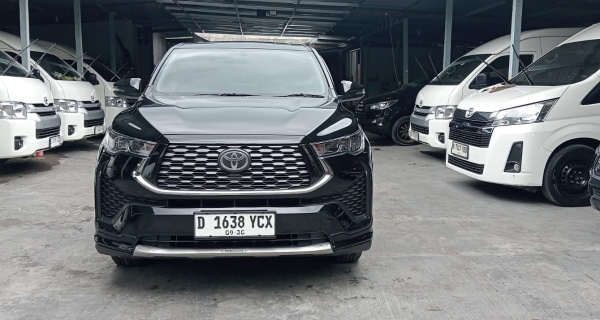 sewa inova zenix bali